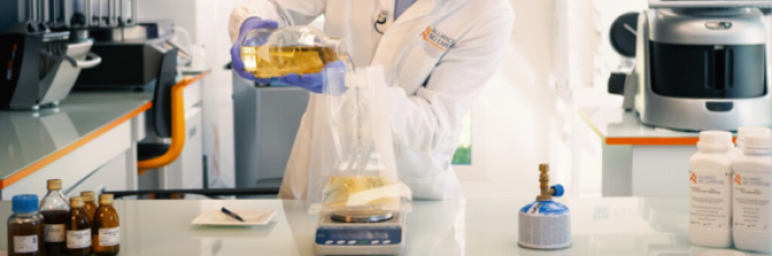 Manual Sample Dilution v Gravimetric Diluters: Which Method Works Best For Your Laboratory?